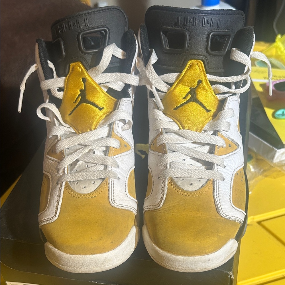 Jordan Air Jordan 6 Retro GS - White, Yellow Ochre, Black